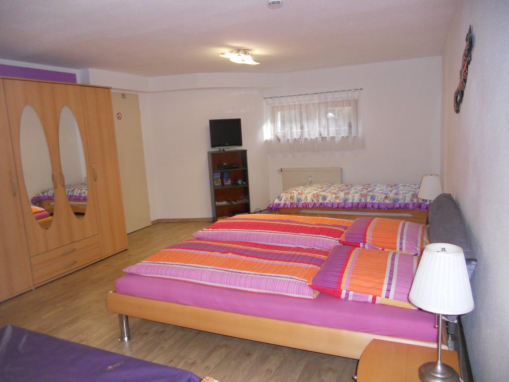 Double Two Lodge Kappel-Grafenhausen Exteriör bild